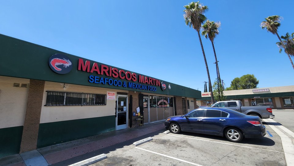 Mariscos Martin Restaurant storefront in Baldwin Park.